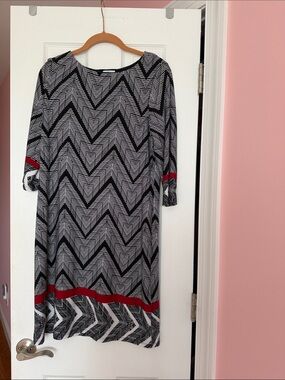Nicole Miller Black & White Chevron Midi Dress with Red Accents